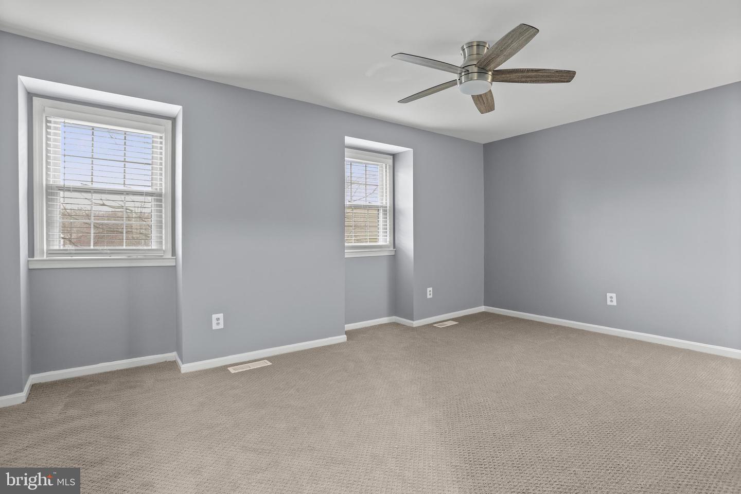 4906 MCFARLAND DR, FAIRFAX, Virginia 22032, 3 Bedrooms Bedrooms, ,2 BathroomsBathrooms,Residential,For sale,4906 MCFARLAND DR,VAFX2227750 MLS # VAFX2227750