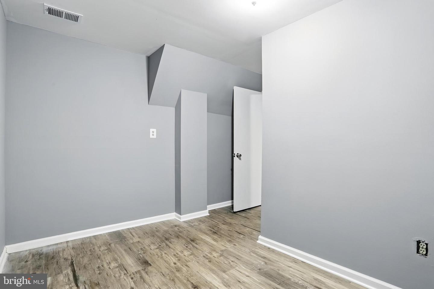 4906 MCFARLAND DR, FAIRFAX, Virginia 22032, 3 Bedrooms Bedrooms, ,2 BathroomsBathrooms,Residential,For sale,4906 MCFARLAND DR,VAFX2227750 MLS # VAFX2227750