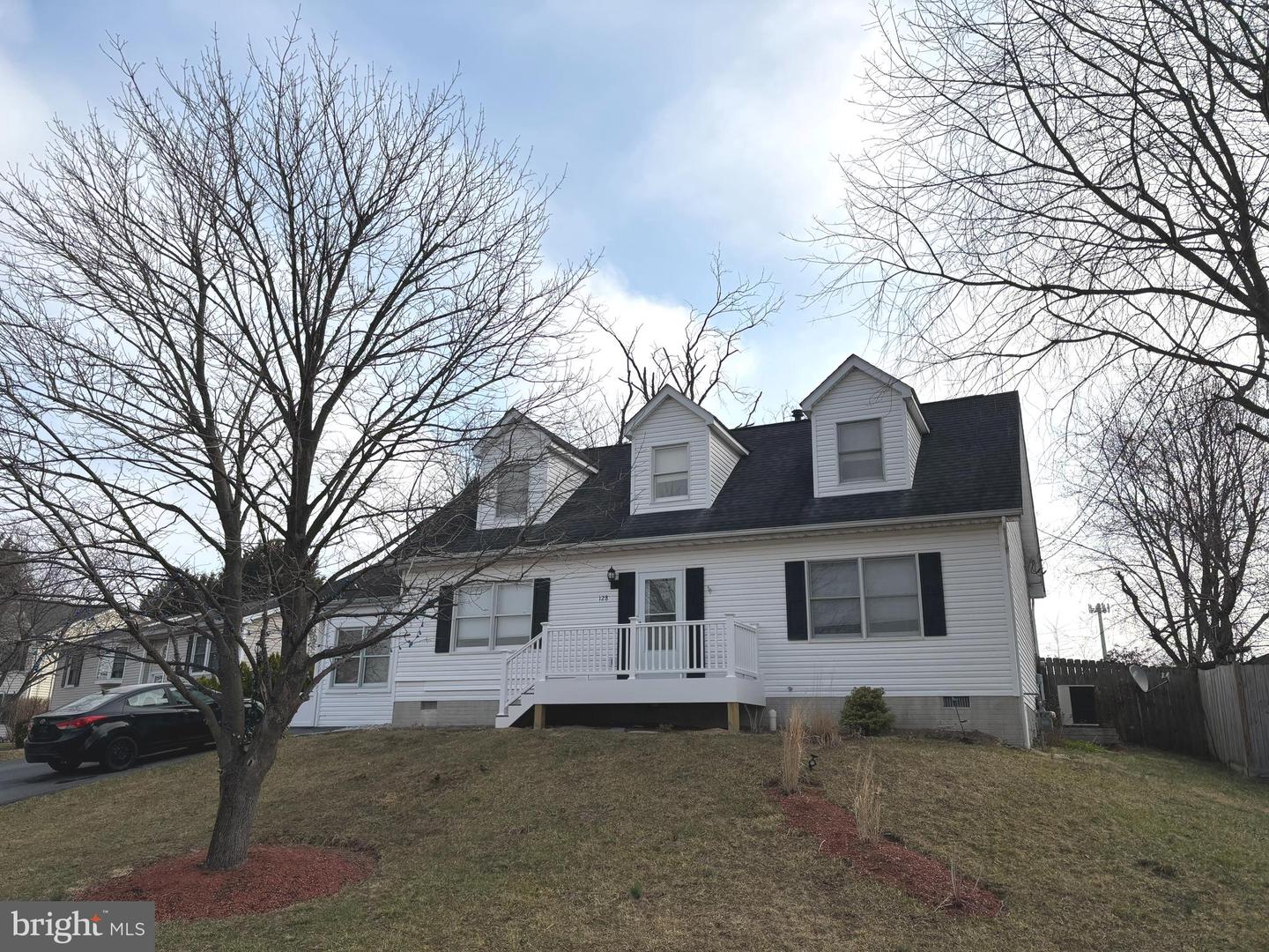 128 PIONEERS RD, WINCHESTER, Virginia 22602, 4 Bedrooms Bedrooms, ,2 BathroomsBathrooms,Residential,For sale,128 PIONEERS RD,VAFV2032814 MLS # VAFV2032814