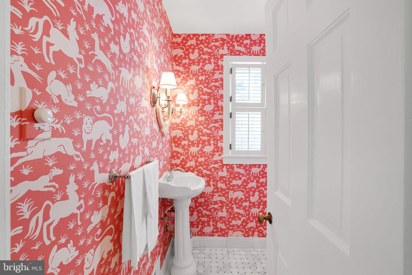 4022 WARREN ST NW, WASHINGTON, District Of Columbia 20016, 3 Bedrooms Bedrooms, ,3 BathroomsBathrooms,Residential,For sale,4022 WARREN ST NW,DCDC2191226 MLS # DCDC2191226