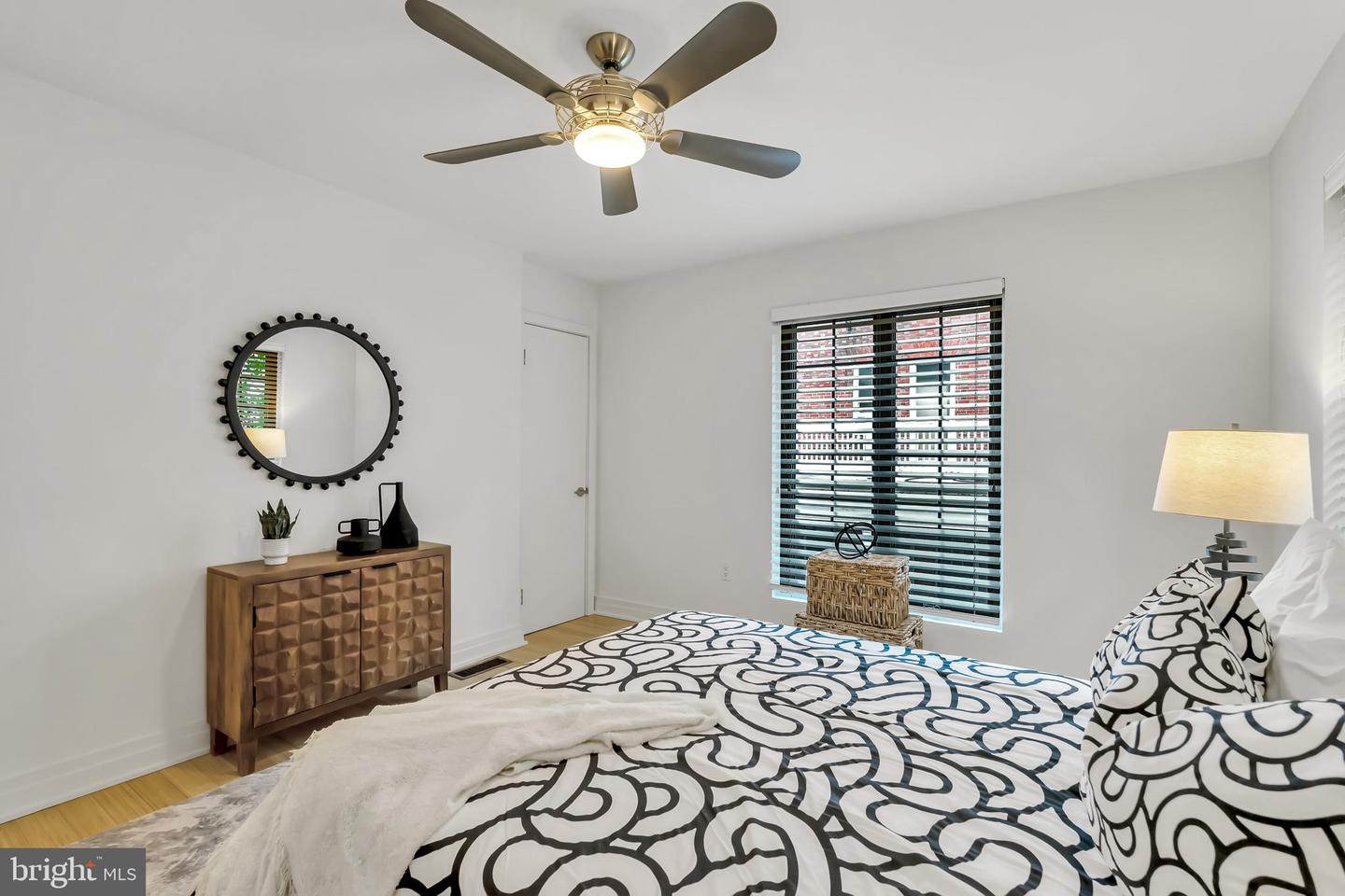 1823 BELMONT RD NW #A, WASHINGTON, District Of Columbia 20009, 2 Bedrooms Bedrooms, ,2 BathroomsBathrooms,Residential,For sale,1823 BELMONT RD NW #A,DCDC2191822 MLS # DCDC2191822