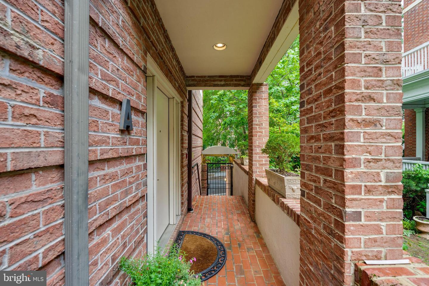 1823 BELMONT RD NW #A, WASHINGTON, District Of Columbia 20009, 2 Bedrooms Bedrooms, ,2 BathroomsBathrooms,Residential,For sale,1823 BELMONT RD NW #A,DCDC2191822 MLS # DCDC2191822