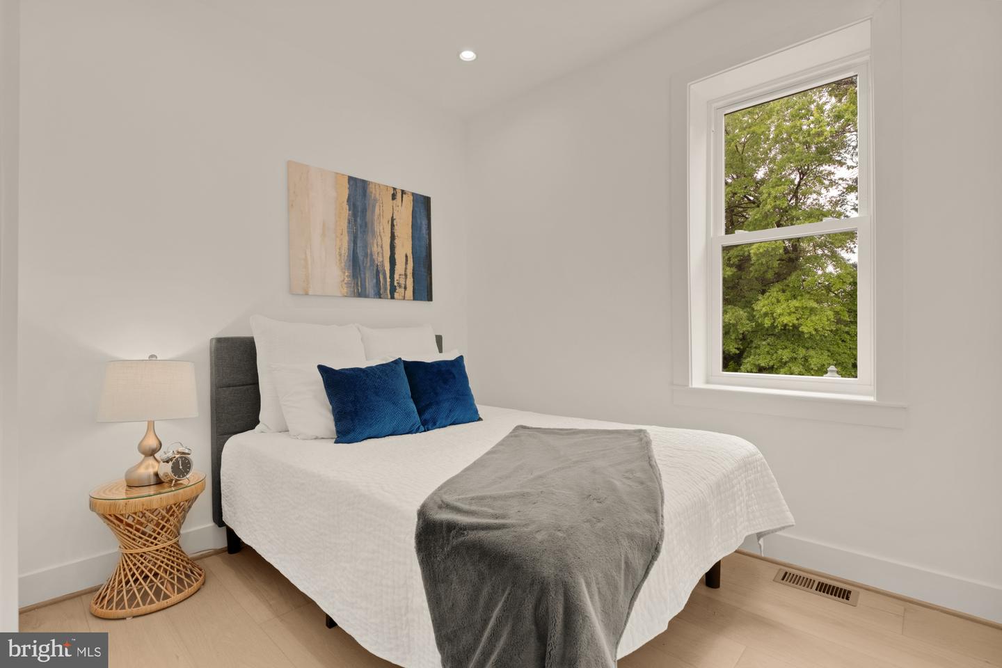2035 NORTH CAPITOL ST NE, WASHINGTON, District Of Columbia 20002, 4 Bedrooms Bedrooms, ,3 BathroomsBathrooms,Residential,For sale,2035 NORTH CAPITOL ST NE,DCDC2192014 MLS # DCDC2192014