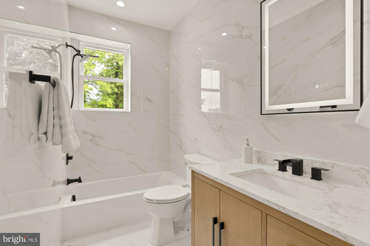 2035 NORTH CAPITOL ST NE, WASHINGTON, District Of Columbia 20002, 4 Bedrooms Bedrooms, ,3 BathroomsBathrooms,Residential,For sale,2035 NORTH CAPITOL ST NE,DCDC2192014 MLS # DCDC2192014