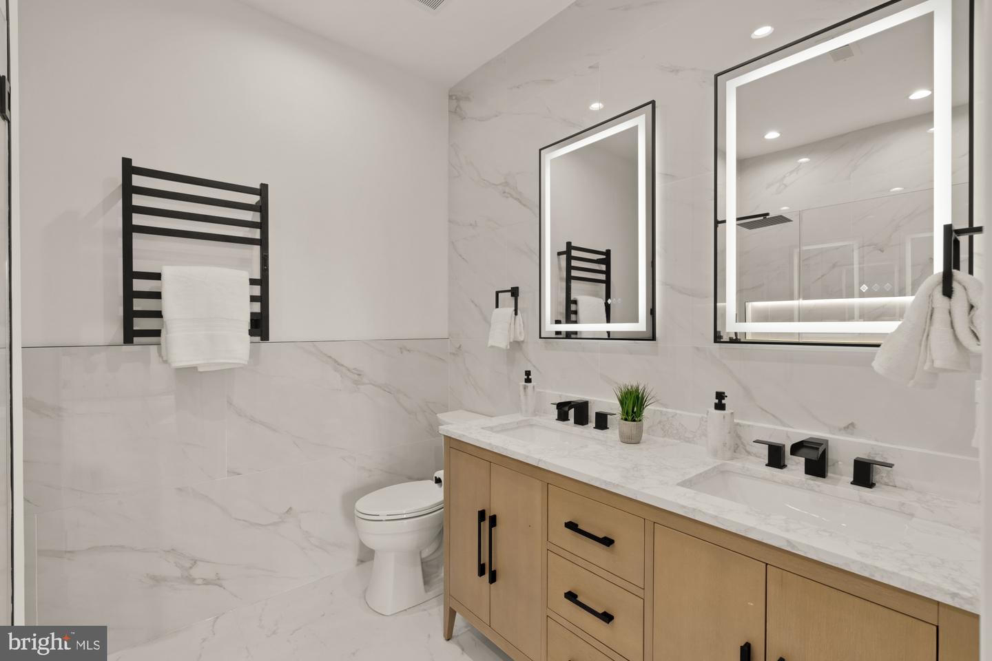 2035 NORTH CAPITOL ST NE, WASHINGTON, District Of Columbia 20002, 4 Bedrooms Bedrooms, ,3 BathroomsBathrooms,Residential,For sale,2035 NORTH CAPITOL ST NE,DCDC2192014 MLS # DCDC2192014