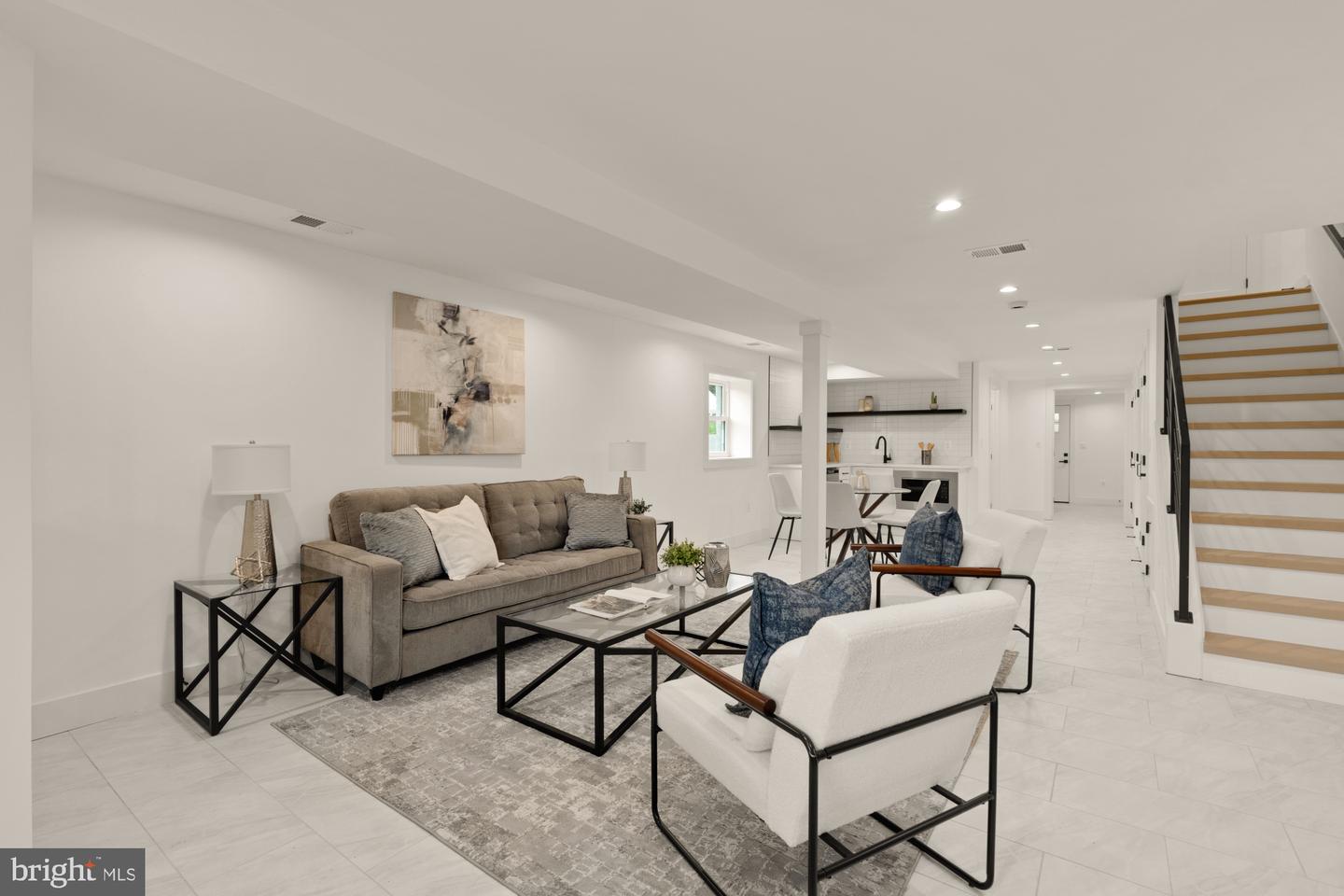 2035 NORTH CAPITOL ST NE, WASHINGTON, District Of Columbia 20002, 4 Bedrooms Bedrooms, ,3 BathroomsBathrooms,Residential,For sale,2035 NORTH CAPITOL ST NE,DCDC2192014 MLS # DCDC2192014
