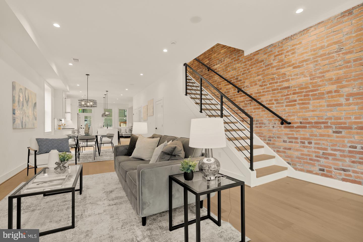 2035 NORTH CAPITOL ST NE, WASHINGTON, District Of Columbia 20002, 4 Bedrooms Bedrooms, ,3 BathroomsBathrooms,Residential,For sale,2035 NORTH CAPITOL ST NE,DCDC2192014 MLS # DCDC2192014