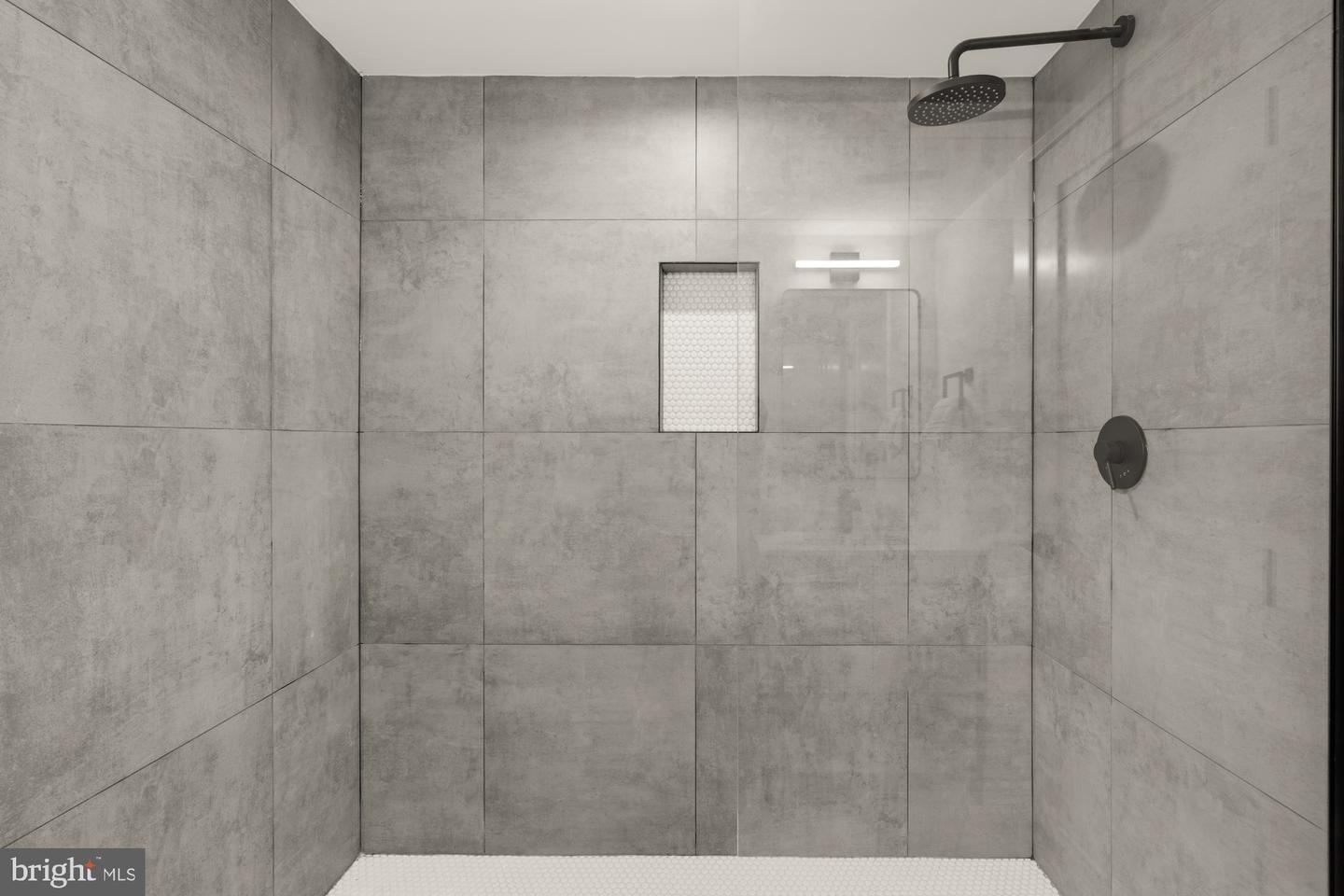 2035 NORTH CAPITOL ST NE, WASHINGTON, District Of Columbia 20002, 4 Bedrooms Bedrooms, ,3 BathroomsBathrooms,Residential,For sale,2035 NORTH CAPITOL ST NE,DCDC2192014 MLS # DCDC2192014