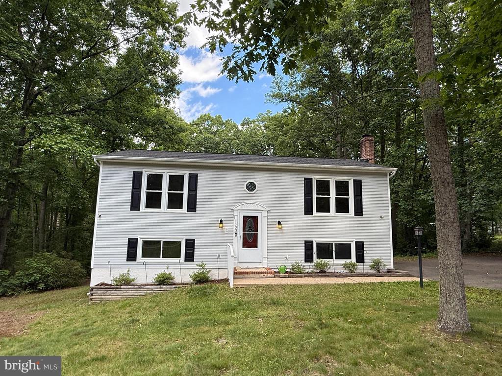 11503 WILDERNESS PARK DR, SPOTSYLVANIA, Virginia 22551, 4 Bedrooms Bedrooms, ,2 BathroomsBathrooms,Residential,11503 WILDERNESS PARK DR,VASP2033396 MLS # VASP2033396