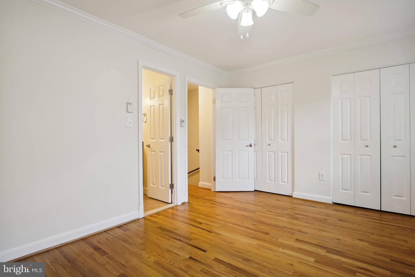 1802 21ST ST N, ARLINGTON, Virginia 22209, 2 Bedrooms Bedrooms, ,2 BathroomsBathrooms,Residential,For sale,1802 21ST ST N,VAAR2055118 MLS # VAAR2055118