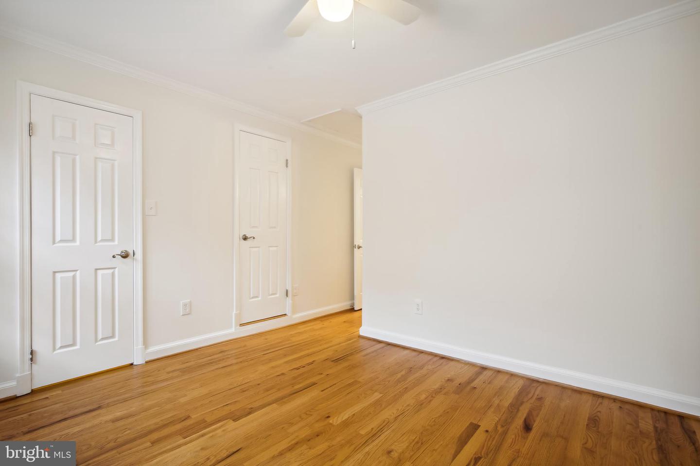 1802 21ST ST N, ARLINGTON, Virginia 22209, 2 Bedrooms Bedrooms, ,2 BathroomsBathrooms,Residential,For sale,1802 21ST ST N,VAAR2055118 MLS # VAAR2055118