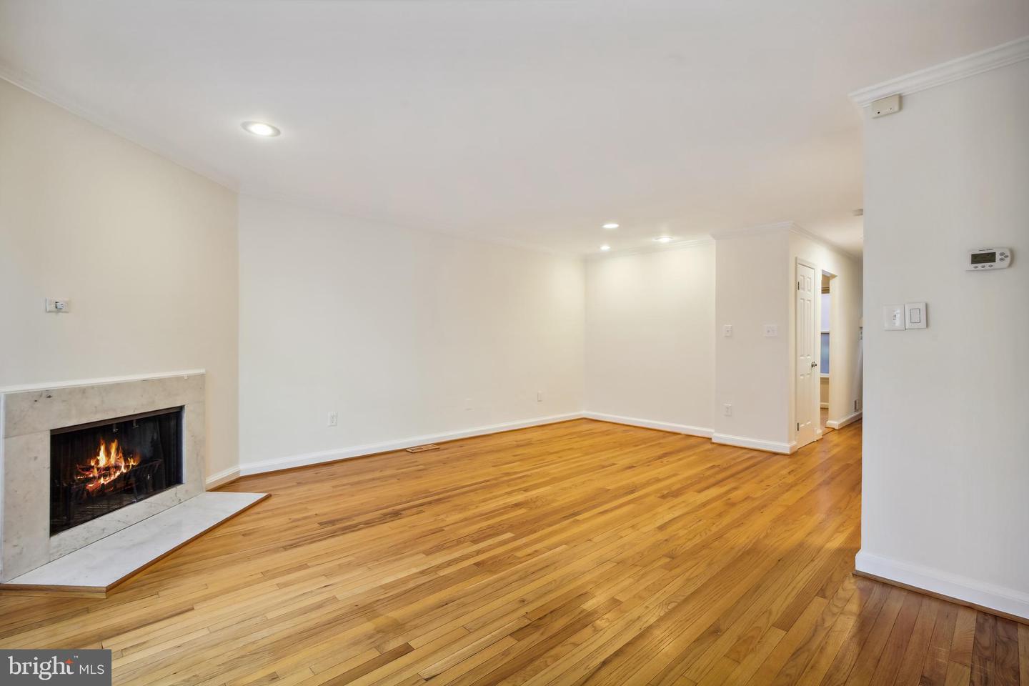 1802 21ST ST N, ARLINGTON, Virginia 22209, 2 Bedrooms Bedrooms, ,2 BathroomsBathrooms,Residential,For sale,1802 21ST ST N,VAAR2055118 MLS # VAAR2055118