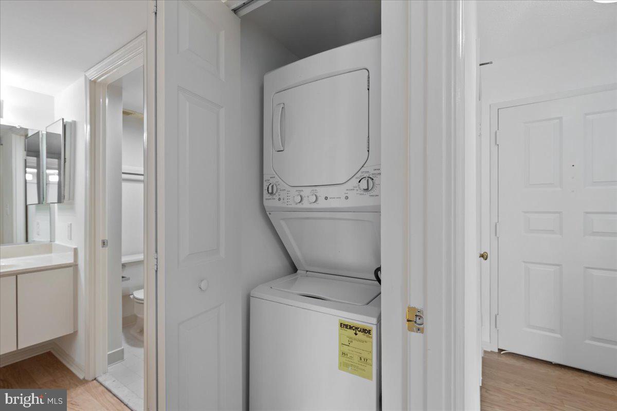 2100 LANGSTON BLVD #431, ARLINGTON, Virginia 22201, 4 Rooms Rooms,1 BathroomBathrooms,Residential,For sale,2100 LANGSTON BLVD #431,VAAR2055394 MLS # VAAR2055394