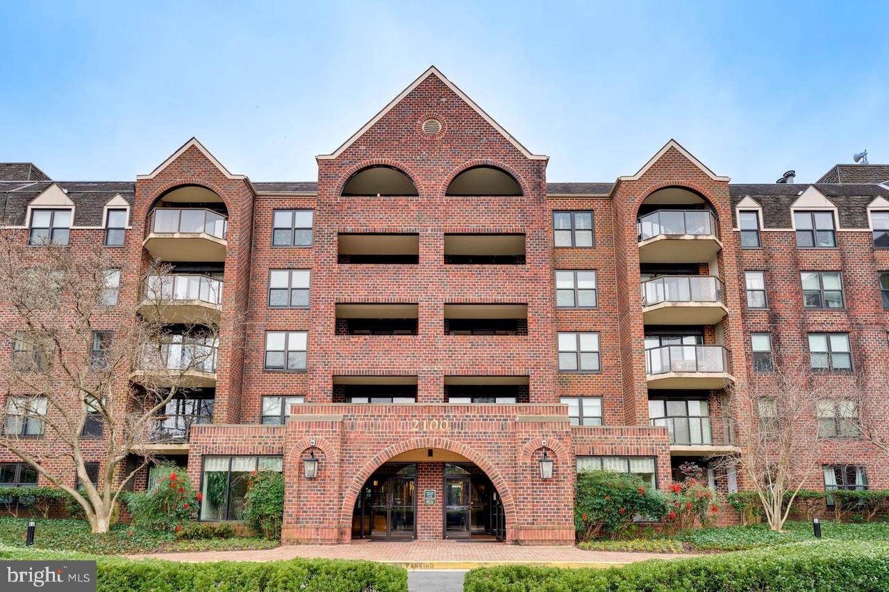 2100 LANGSTON BLVD #431, ARLINGTON, Virginia 22201, 4 Rooms Rooms,1 BathroomBathrooms,Residential,For sale,2100 LANGSTON BLVD #431,VAAR2055394 MLS # VAAR2055394