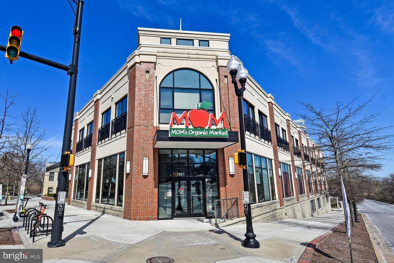 2100 LANGSTON BLVD #431, ARLINGTON, Virginia 22201, 4 Rooms Rooms,1 BathroomBathrooms,Residential,For sale,2100 LANGSTON BLVD #431,VAAR2055394 MLS # VAAR2055394
