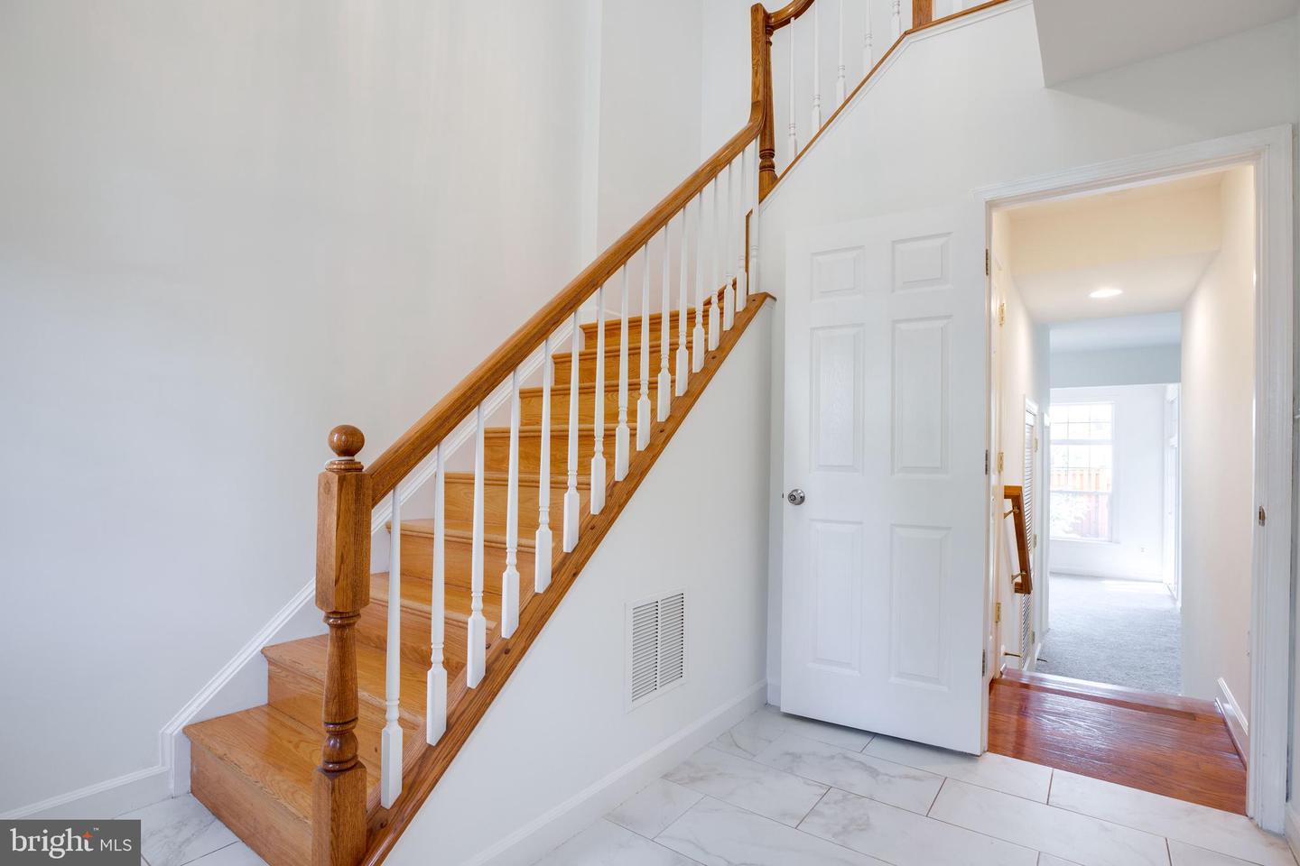 8114 RAINWATER CIR, MANASSAS, Virginia 20111, 3 Bedrooms Bedrooms, ,2 BathroomsBathrooms,Residential,For sale,8114 RAINWATER CIR,VAPW2091672 MLS # VAPW2091672