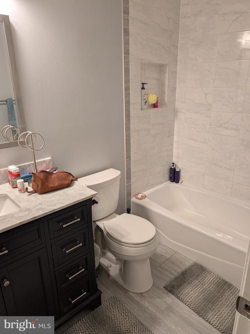 4907 CHANTICLEER AVE, ANNANDALE, Virginia 22003, 5 Bedrooms Bedrooms, ,3 BathroomsBathrooms,Residential,For sale,4907 CHANTICLEER AVE,VAFX2233658 MLS # VAFX2233658