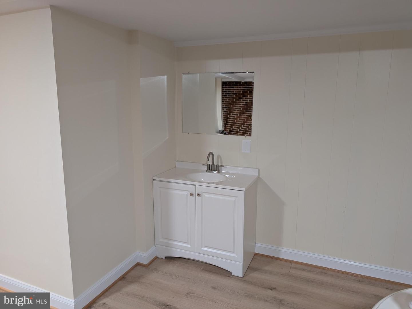 4907 CHANTICLEER AVE, ANNANDALE, Virginia 22003, 5 Bedrooms Bedrooms, ,3 BathroomsBathrooms,Residential,For sale,4907 CHANTICLEER AVE,VAFX2233658 MLS # VAFX2233658
