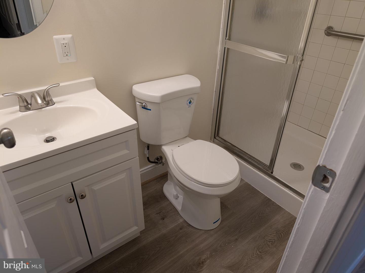 4907 CHANTICLEER AVE, ANNANDALE, Virginia 22003, 5 Bedrooms Bedrooms, ,3 BathroomsBathrooms,Residential,For sale,4907 CHANTICLEER AVE,VAFX2233658 MLS # VAFX2233658