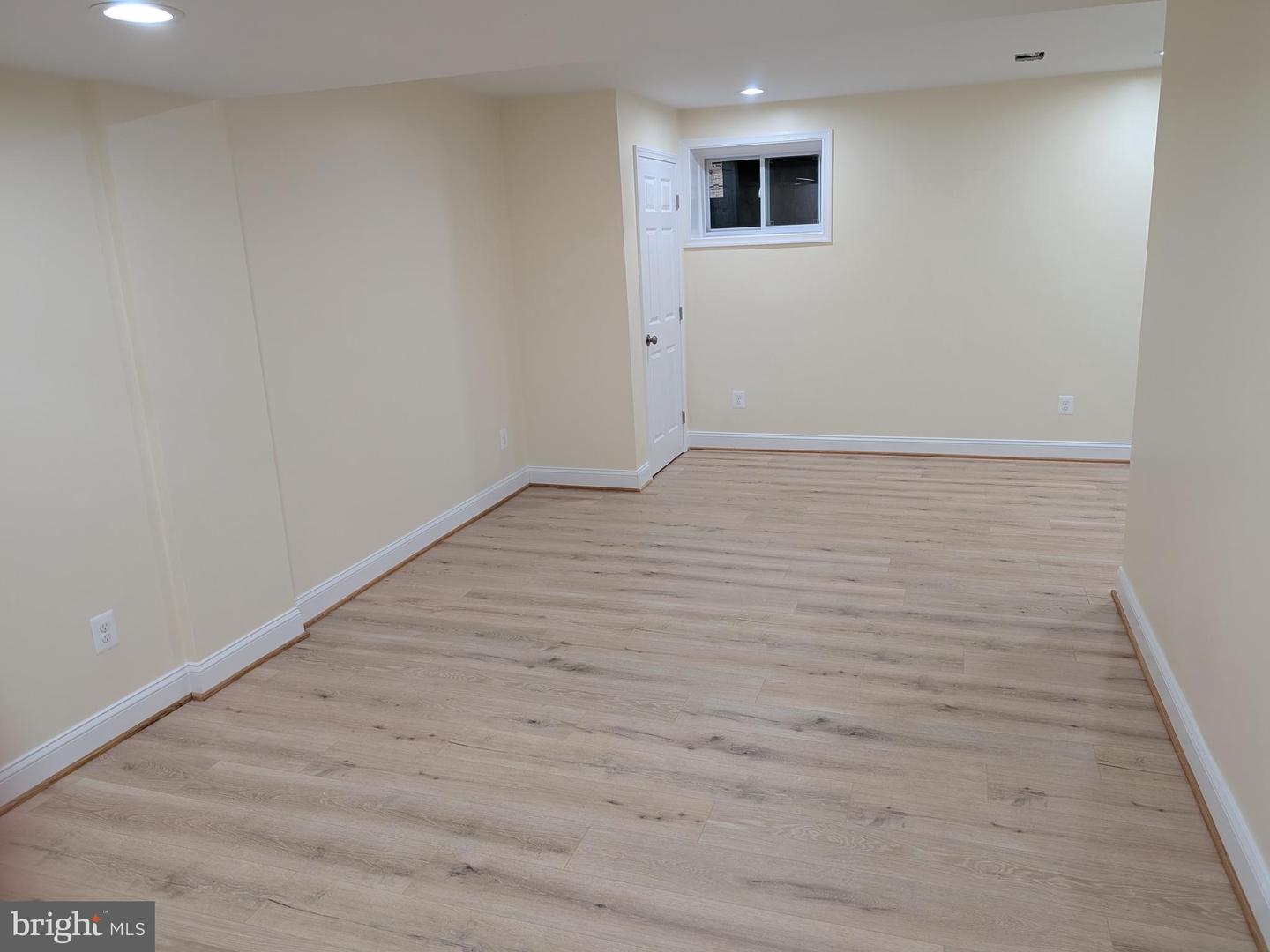 4907 CHANTICLEER AVE, ANNANDALE, Virginia 22003, 5 Bedrooms Bedrooms, ,3 BathroomsBathrooms,Residential,For sale,4907 CHANTICLEER AVE,VAFX2233658 MLS # VAFX2233658