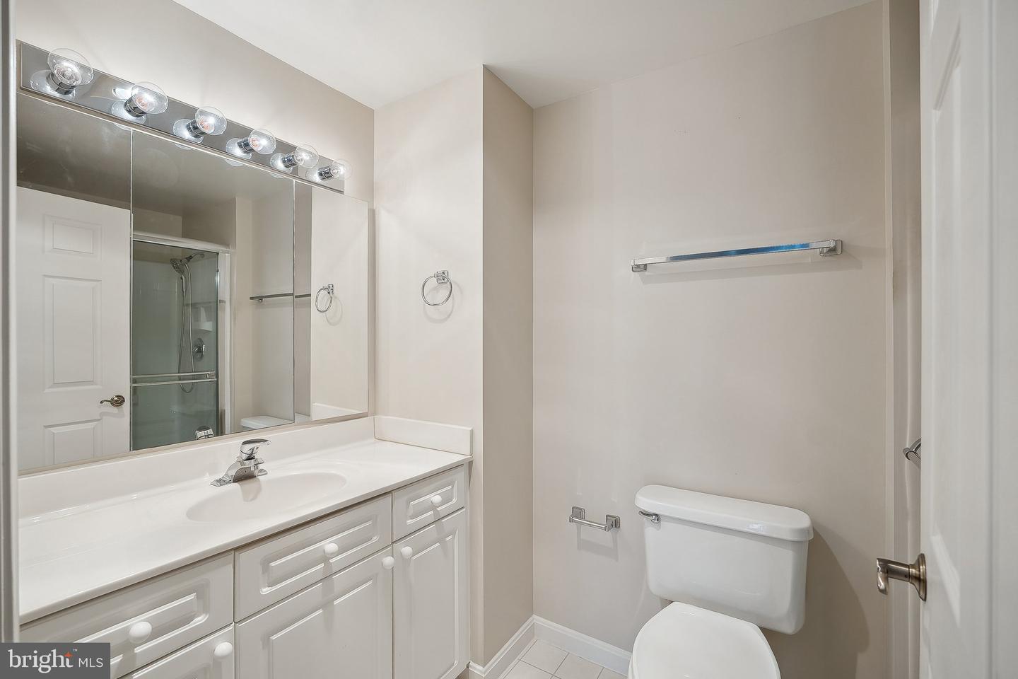 19370 MAGNOLIA GROVE SQ #208, LEESBURG, Virginia 20176, 2 Bedrooms Bedrooms, ,2 BathroomsBathrooms,Residential,For sale,19370 MAGNOLIA GROVE SQ #208,VALO2093776 MLS # VALO2093776