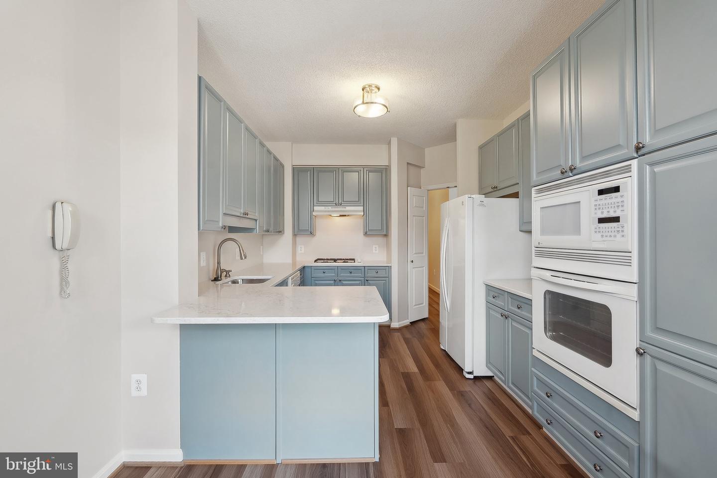 19370 MAGNOLIA GROVE SQ #208, LEESBURG, Virginia 20176, 2 Bedrooms Bedrooms, ,2 BathroomsBathrooms,Residential,For sale,19370 MAGNOLIA GROVE SQ #208,VALO2093776 MLS # VALO2093776