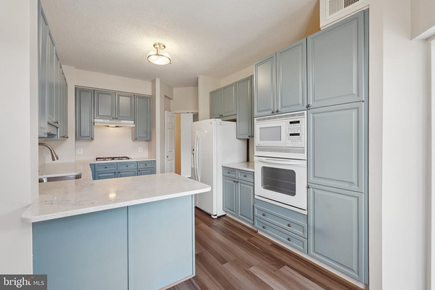 19370 MAGNOLIA GROVE SQ #208, LEESBURG, Virginia 20176, 2 Bedrooms Bedrooms, ,2 BathroomsBathrooms,Residential,For sale,19370 MAGNOLIA GROVE SQ #208,VALO2093776 MLS # VALO2093776