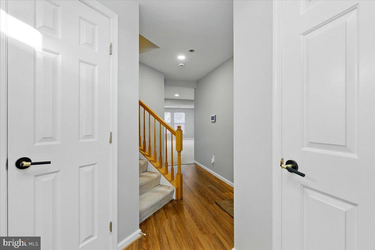 7857 DOGUE INDIAN CIR, LORTON, Virginia 22079, 3 Bedrooms Bedrooms, ,2 BathroomsBathrooms,Residential,For sale,7857 DOGUE INDIAN CIR,VAFX2234752 MLS # VAFX2234752