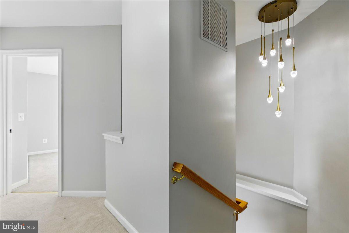 7857 DOGUE INDIAN CIR, LORTON, Virginia 22079, 3 Bedrooms Bedrooms, ,2 BathroomsBathrooms,Residential,For sale,7857 DOGUE INDIAN CIR,VAFX2234752 MLS # VAFX2234752