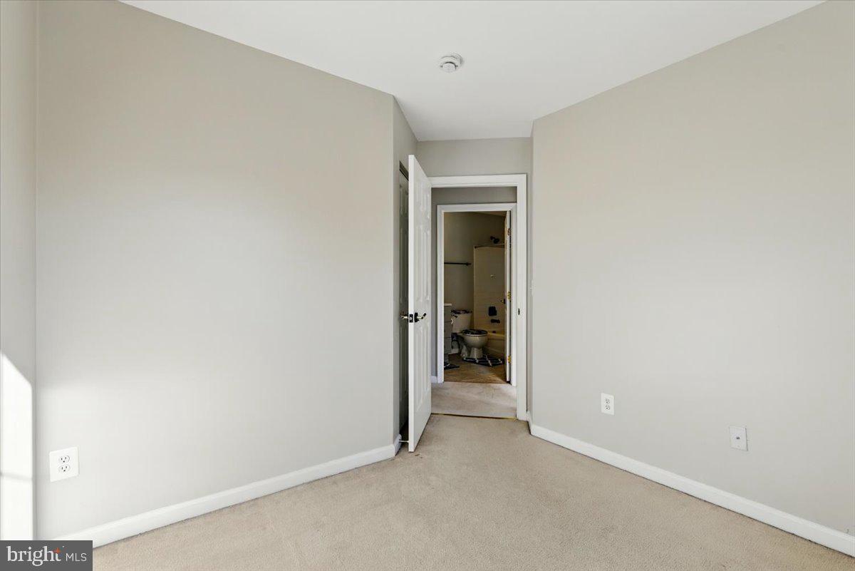 7857 DOGUE INDIAN CIR, LORTON, Virginia 22079, 3 Bedrooms Bedrooms, ,2 BathroomsBathrooms,Residential,For sale,7857 DOGUE INDIAN CIR,VAFX2234752 MLS # VAFX2234752
