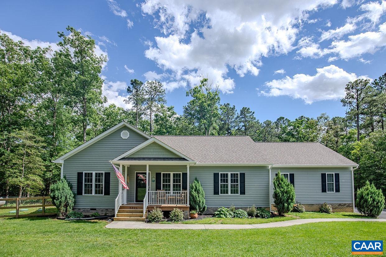 5001 HUNTERS MEADOW PL, RICHMOND, Virginia 23231, 3 Bedrooms Bedrooms, ,2 BathroomsBathrooms,Residential,5001 HUNTERS MEADOW PL,664641 MLS # 664641
