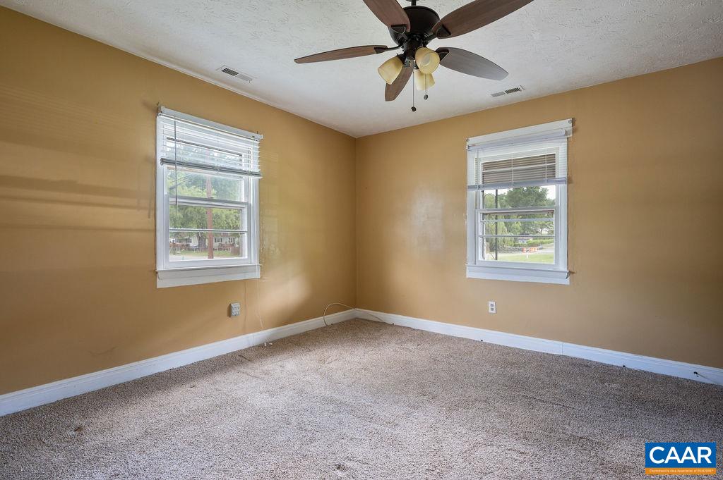 1600 A ST, WAYNESBORO, Virginia 22980, 1 Bedroom Bedrooms, ,1 BathroomBathrooms,Residential,1600 A ST,664969 MLS # 664969