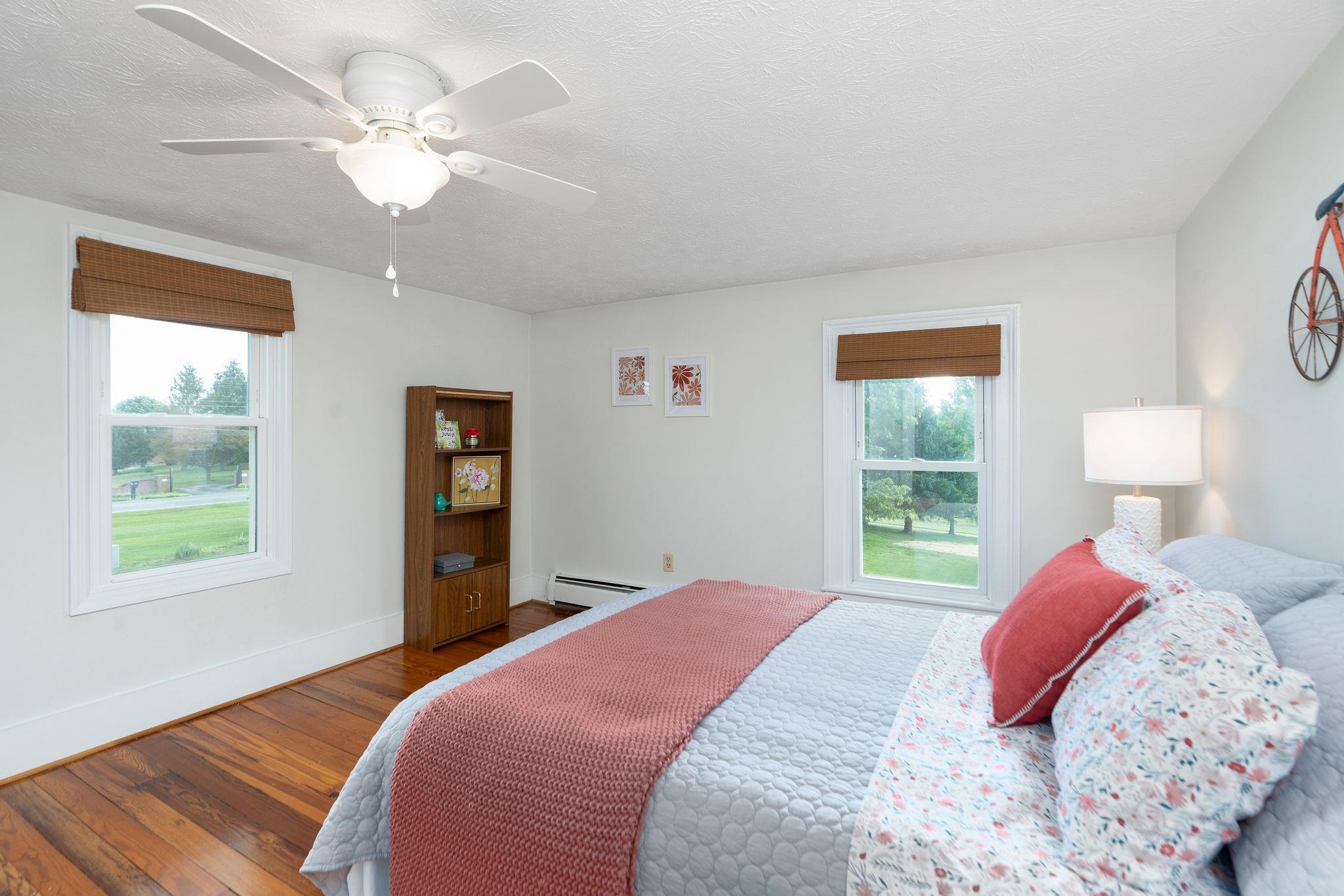 199 HERMITAGE RD, STAUNTON, Virginia 24401, 4 Bedrooms Bedrooms, ,2 BathroomsBathrooms,Residential,199 HERMITAGE RD,664973 MLS # 664973