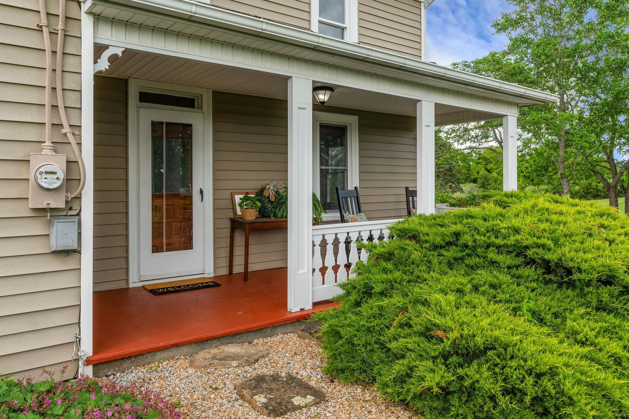 199 HERMITAGE RD, STAUNTON, Virginia 24401, 4 Bedrooms Bedrooms, ,2 BathroomsBathrooms,Residential,199 HERMITAGE RD,664973 MLS # 664973