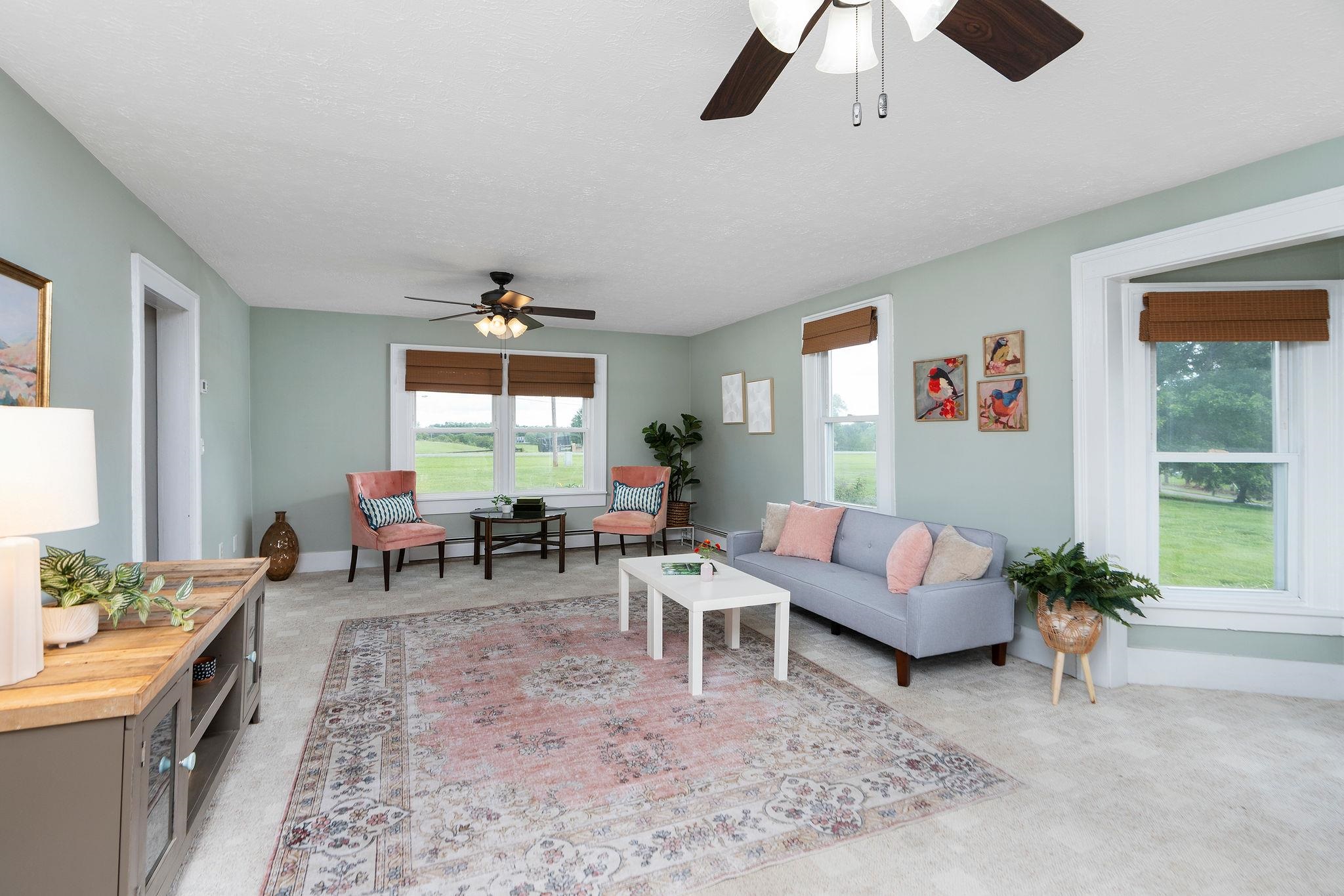 199 HERMITAGE RD, STAUNTON, Virginia 24401, 4 Bedrooms Bedrooms, ,2 BathroomsBathrooms,Residential,199 HERMITAGE RD,664973 MLS # 664973
