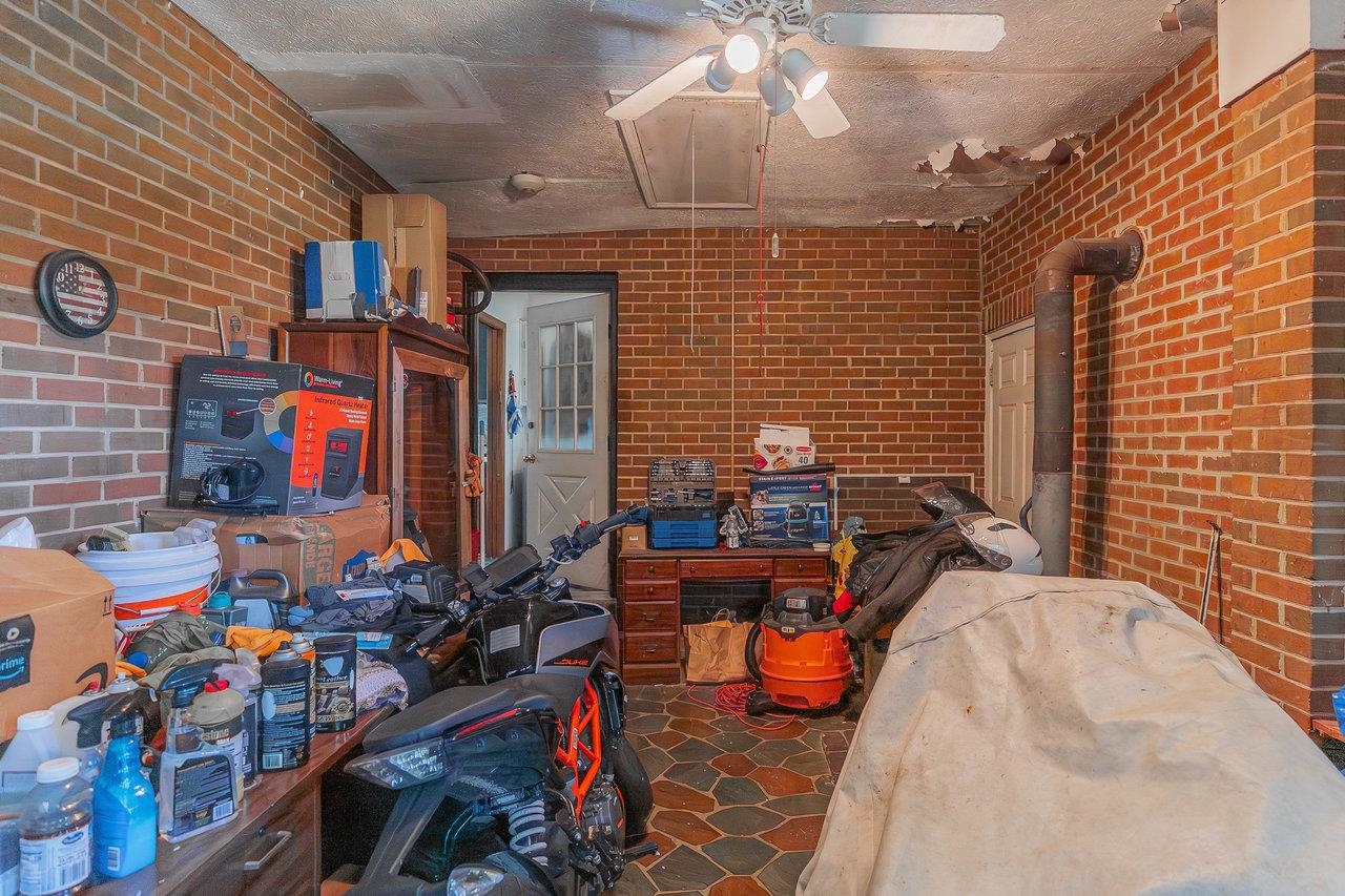 9274 SPOTSWOOD TRL, MCGAHEYSVILLE, Virginia 22840, 3 Bedrooms Bedrooms, ,2 BathroomsBathrooms,Residential,9274 SPOTSWOOD TRL,664974 MLS # 664974