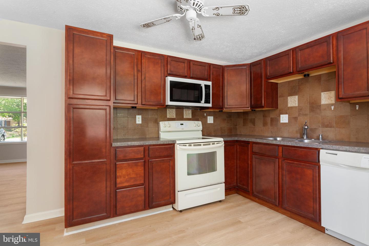 2 SHORT CIR, FREDERICKSBURG, Virginia 22407, 3 Bedrooms Bedrooms, ,2 BathroomsBathrooms,Residential,For sale,2 SHORT CIR,VASP2032330 MLS # VASP2032330