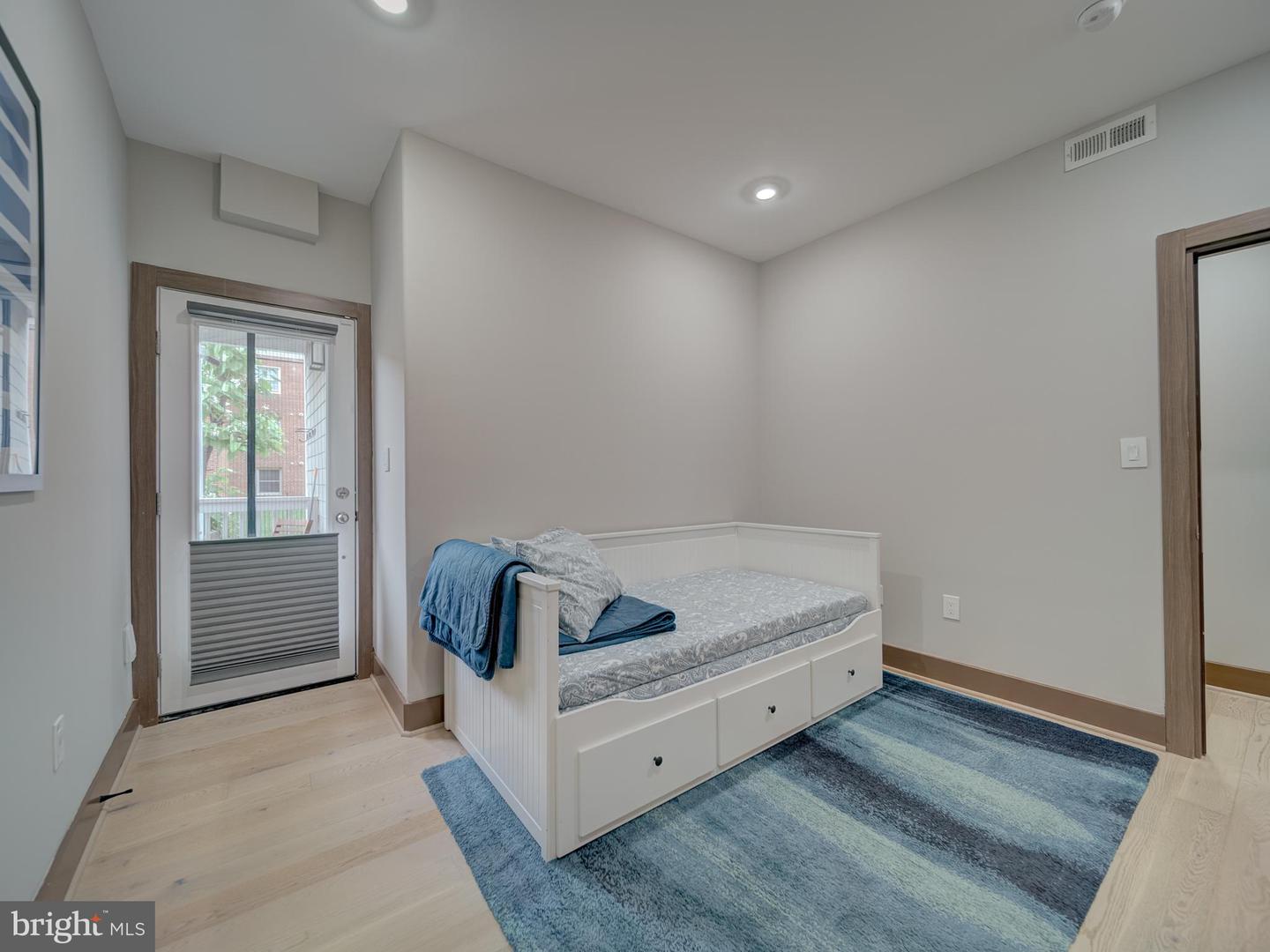 2109 M ST NE #5, WASHINGTON, District Of Columbia 20002, 2 Bedrooms Bedrooms, ,2 BathroomsBathrooms,Residential,For sale,2109 M ST NE #5,DCDC2196310 MLS # DCDC2196310