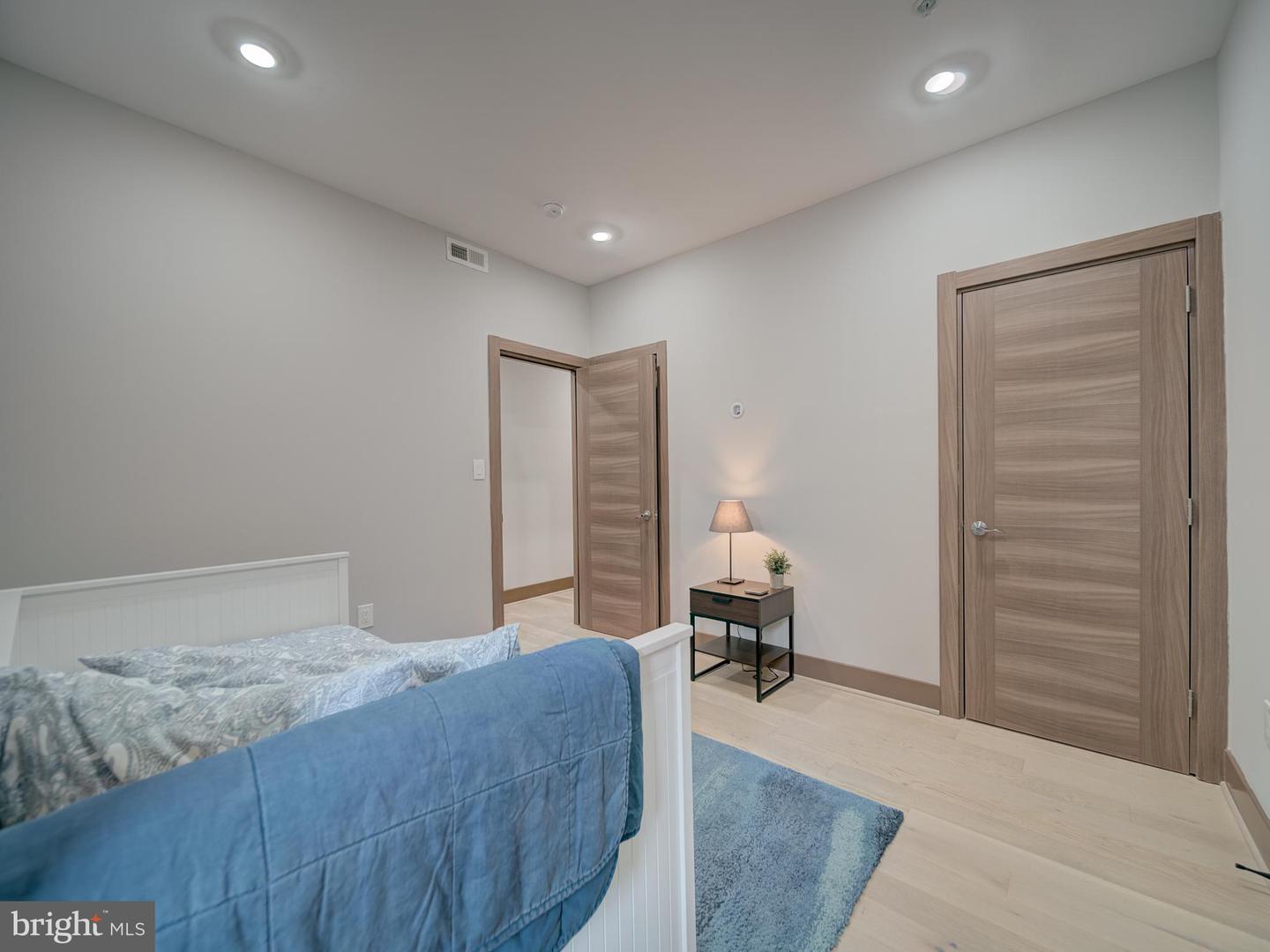 2109 M ST NE #5, WASHINGTON, District Of Columbia 20002, 2 Bedrooms Bedrooms, ,2 BathroomsBathrooms,Residential,For sale,2109 M ST NE #5,DCDC2196310 MLS # DCDC2196310