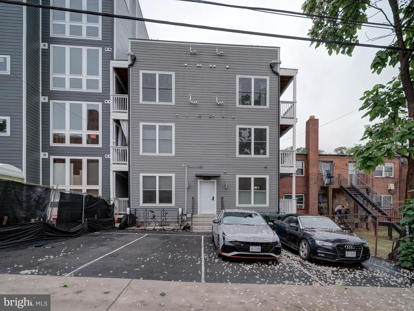 2109 M ST NE #5, WASHINGTON, District Of Columbia 20002, 2 Bedrooms Bedrooms, ,2 BathroomsBathrooms,Residential,For sale,2109 M ST NE #5,DCDC2196310 MLS # DCDC2196310