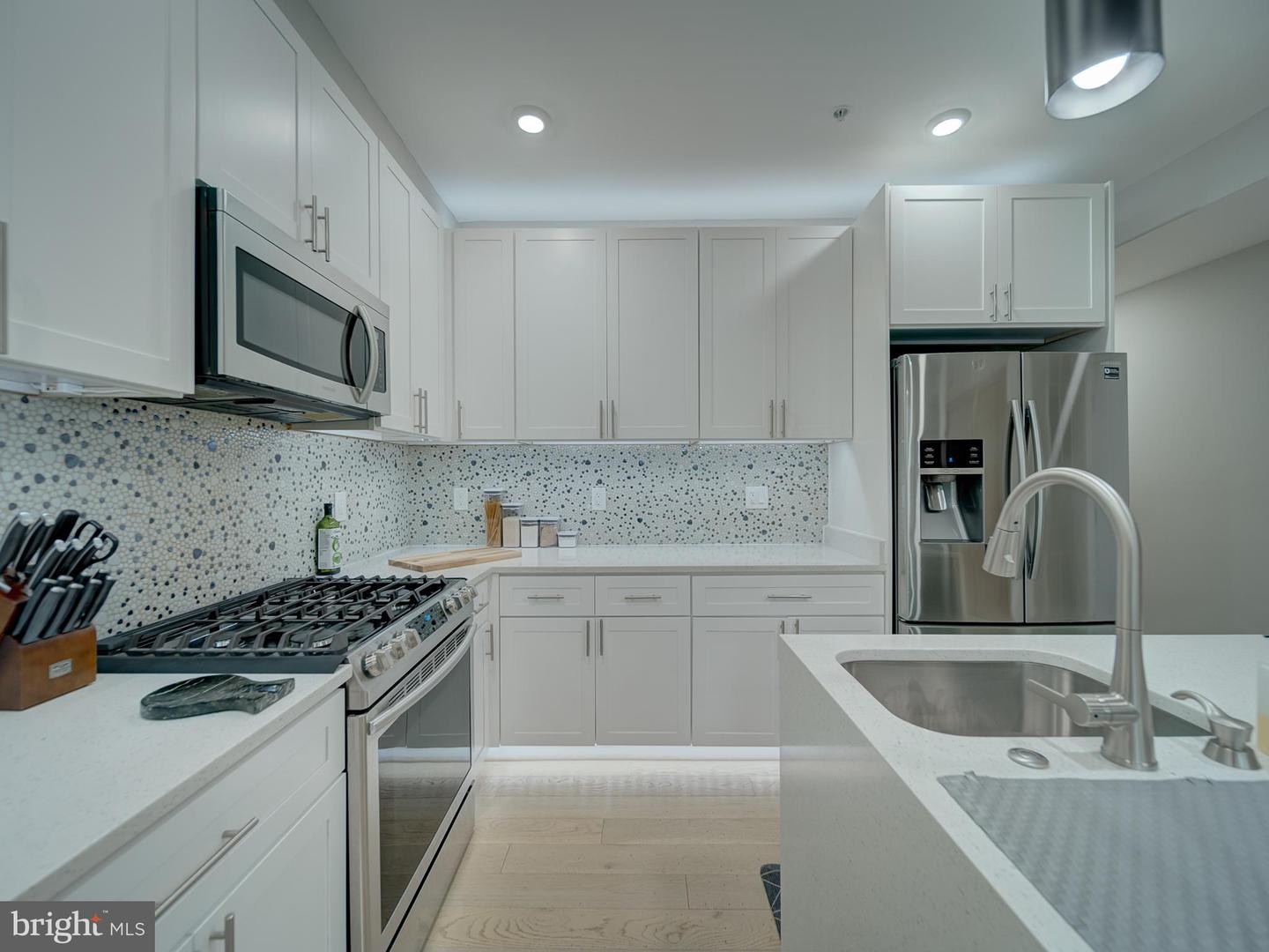 2109 M ST NE #5, WASHINGTON, District Of Columbia 20002, 2 Bedrooms Bedrooms, ,2 BathroomsBathrooms,Residential,For sale,2109 M ST NE #5,DCDC2196310 MLS # DCDC2196310