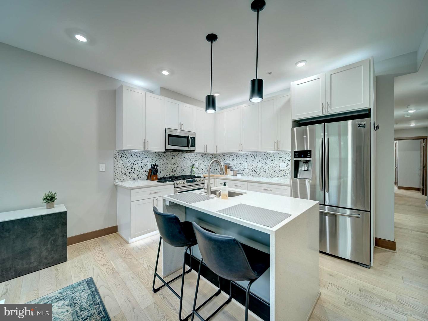 2109 M ST NE #5, WASHINGTON, District Of Columbia 20002, 2 Bedrooms Bedrooms, ,2 BathroomsBathrooms,Residential,For sale,2109 M ST NE #5,DCDC2196310 MLS # DCDC2196310