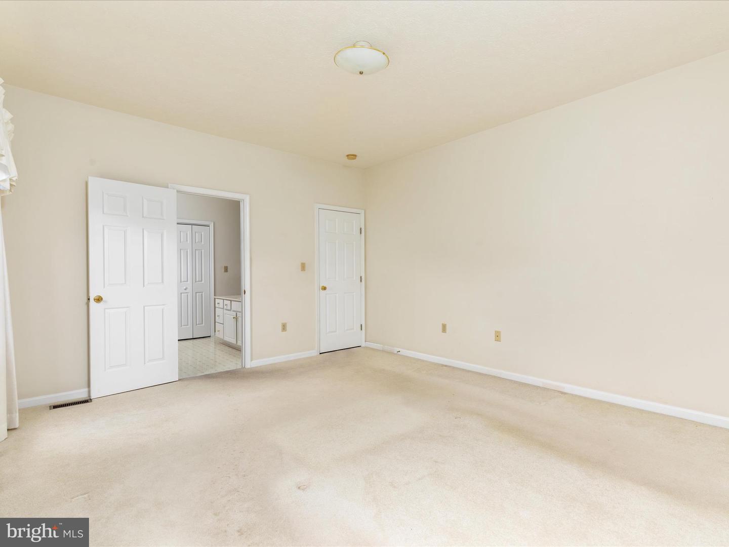 565 FULTON DR, STRASBURG, Virginia 22657, 3 Bedrooms Bedrooms, ,2 BathroomsBathrooms,Residential,For sale,565 FULTON DR,VASH2011236 MLS # VASH2011236