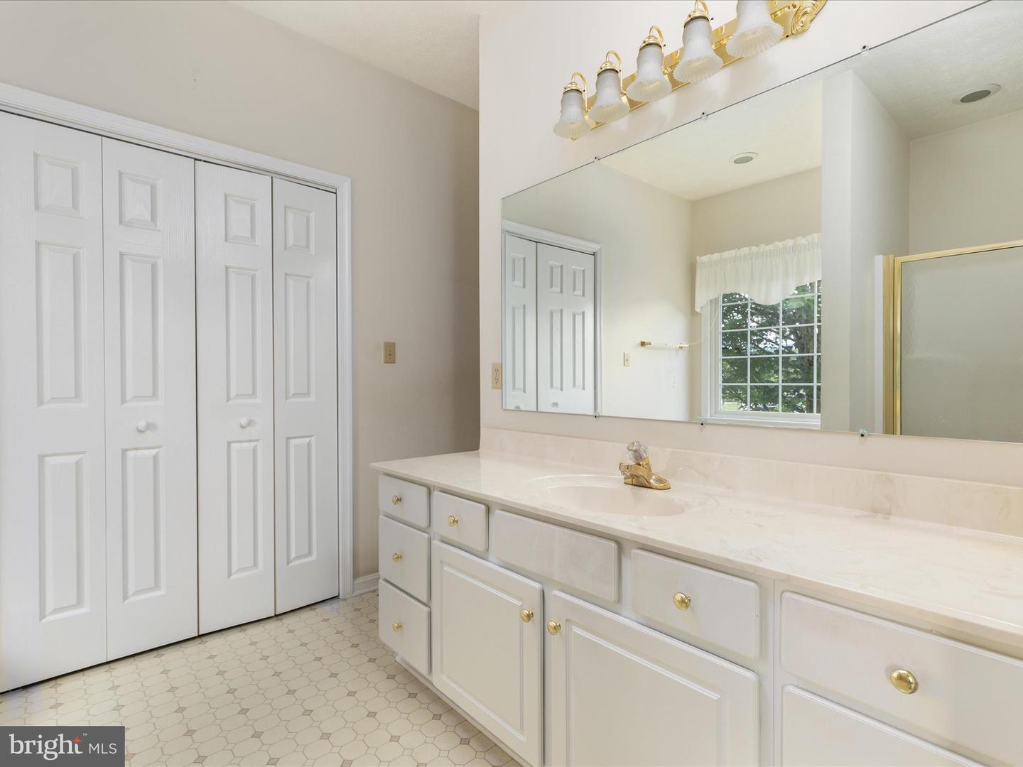 565 FULTON DR, STRASBURG, Virginia 22657, 3 Bedrooms Bedrooms, ,2 BathroomsBathrooms,Residential,For sale,565 FULTON DR,VASH2011236 MLS # VASH2011236