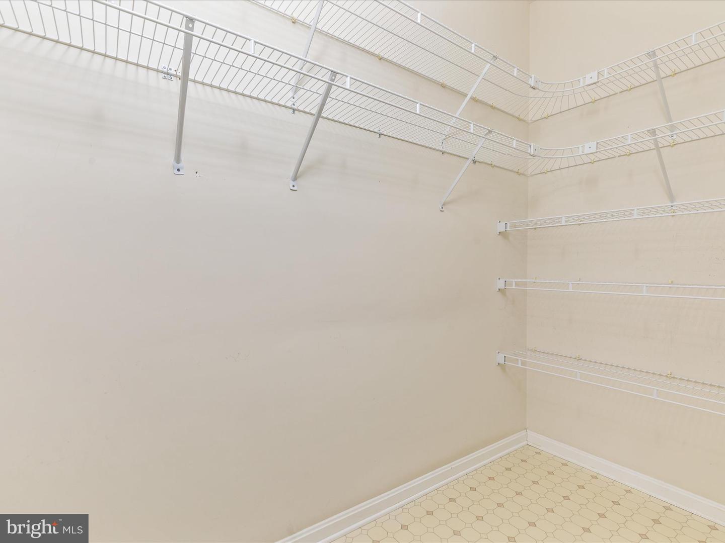 565 FULTON DR, STRASBURG, Virginia 22657, 3 Bedrooms Bedrooms, ,2 BathroomsBathrooms,Residential,For sale,565 FULTON DR,VASH2011236 MLS # VASH2011236