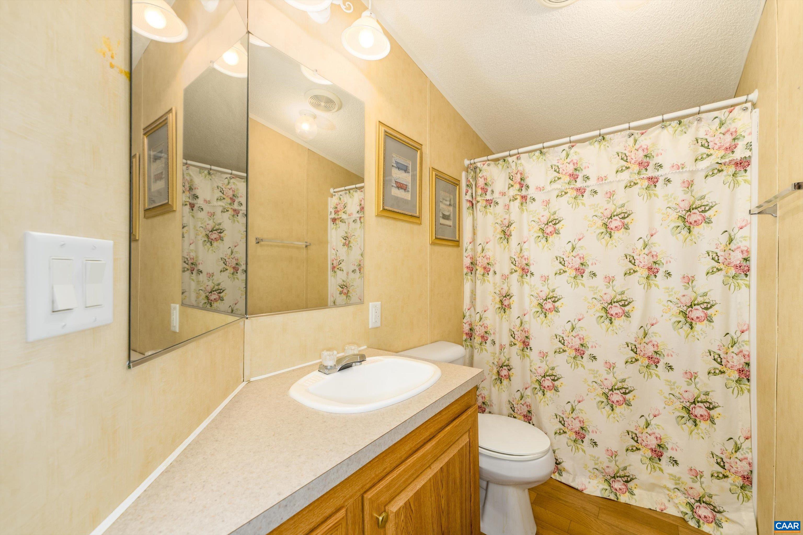 2547 PONDEROSA TRL, CHARLOTTESVILLE, Virginia 22903, 3 Bedrooms Bedrooms, ,2 BathroomsBathrooms,Residential,2547 PONDEROSA TRL,664929 MLS # 664929