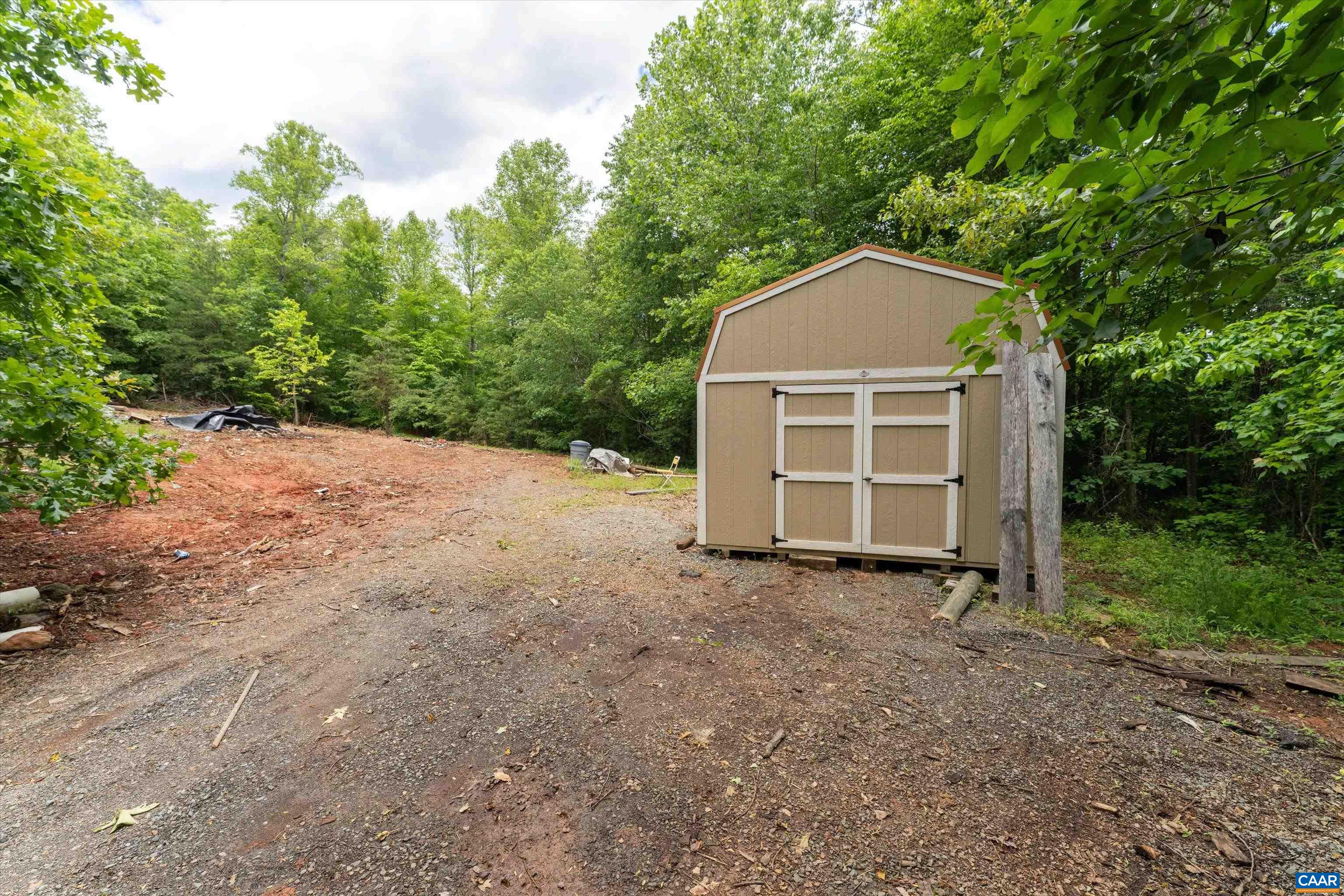 2547 PONDEROSA TRL, CHARLOTTESVILLE, Virginia 22903, 3 Bedrooms Bedrooms, ,2 BathroomsBathrooms,Residential,2547 PONDEROSA TRL,664929 MLS # 664929