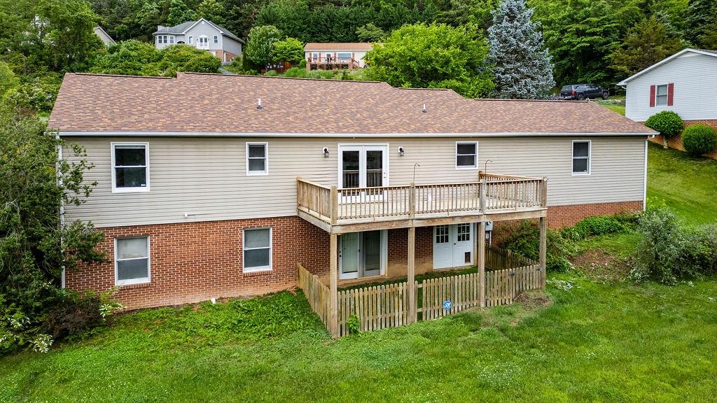 163 VALLEY VIEW AVE, MOUNT SIDNEY, Virginia 24467, 3 Bedrooms Bedrooms, ,2 BathroomsBathrooms,Residential,163 VALLEY VIEW AVE,664951 MLS # 664951