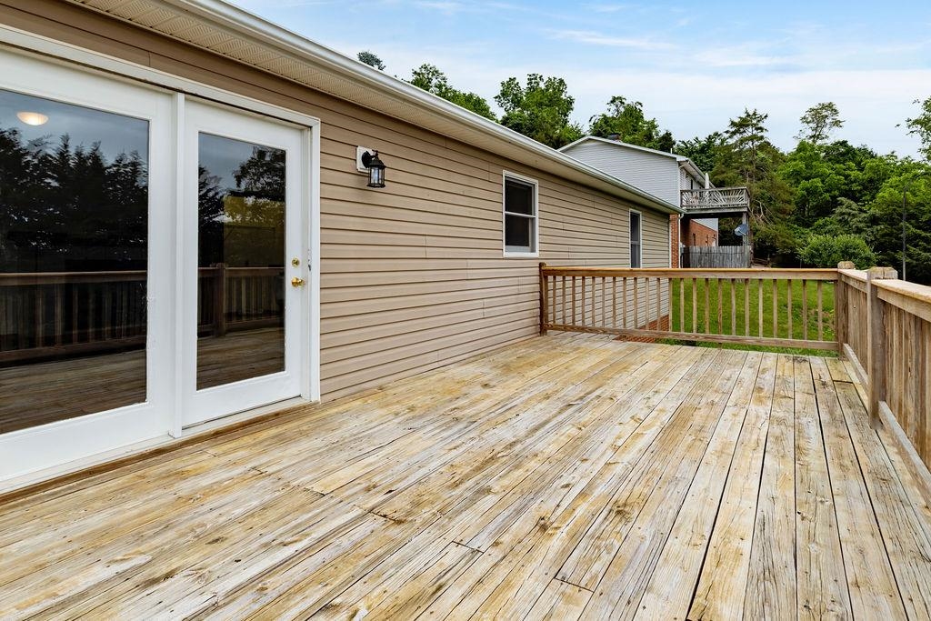 163 VALLEY VIEW AVE, MOUNT SIDNEY, Virginia 24467, 3 Bedrooms Bedrooms, ,2 BathroomsBathrooms,Residential,163 VALLEY VIEW AVE,664951 MLS # 664951
