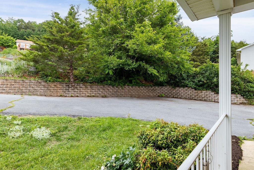 163 VALLEY VIEW AVE, MOUNT SIDNEY, Virginia 24467, 3 Bedrooms Bedrooms, ,2 BathroomsBathrooms,Residential,163 VALLEY VIEW AVE,664951 MLS # 664951